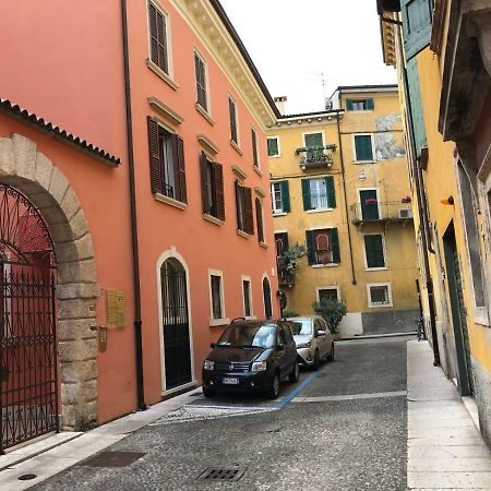 Verona'S Central Apartment Behind The Arena Exterior photo